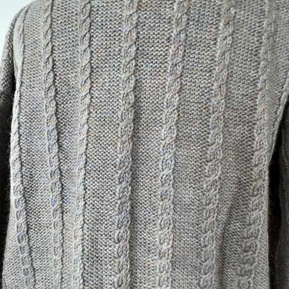 Vintage 80's Eddie Bauer All Week‎ Long 100% Wool Floral Cable Knit Cardigan XL - Picture 2 of 11